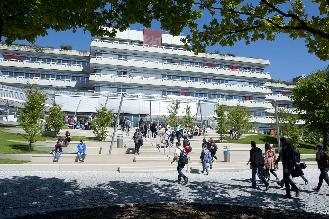 Der Eingang Süd der Universität Ulm